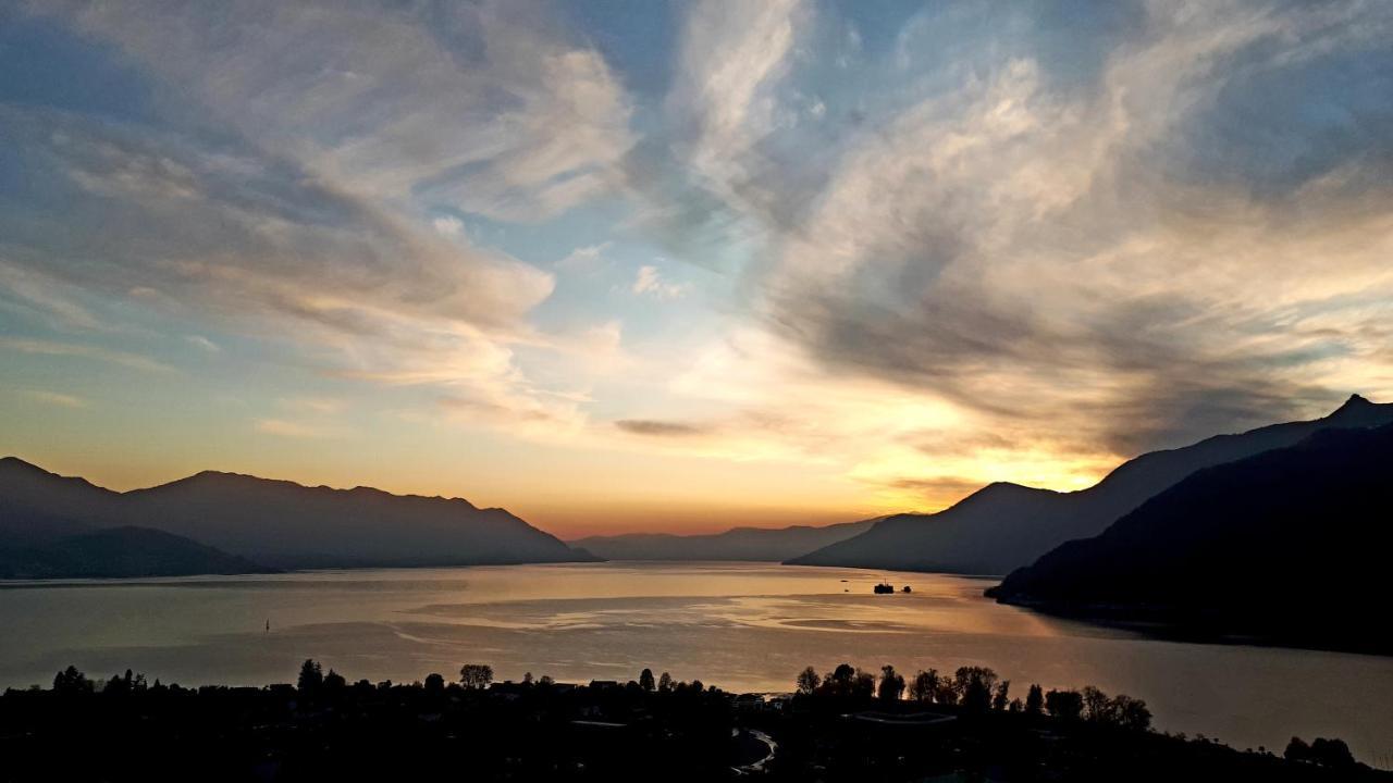Sole & Lago-Lake Maccagno Luaran gambar